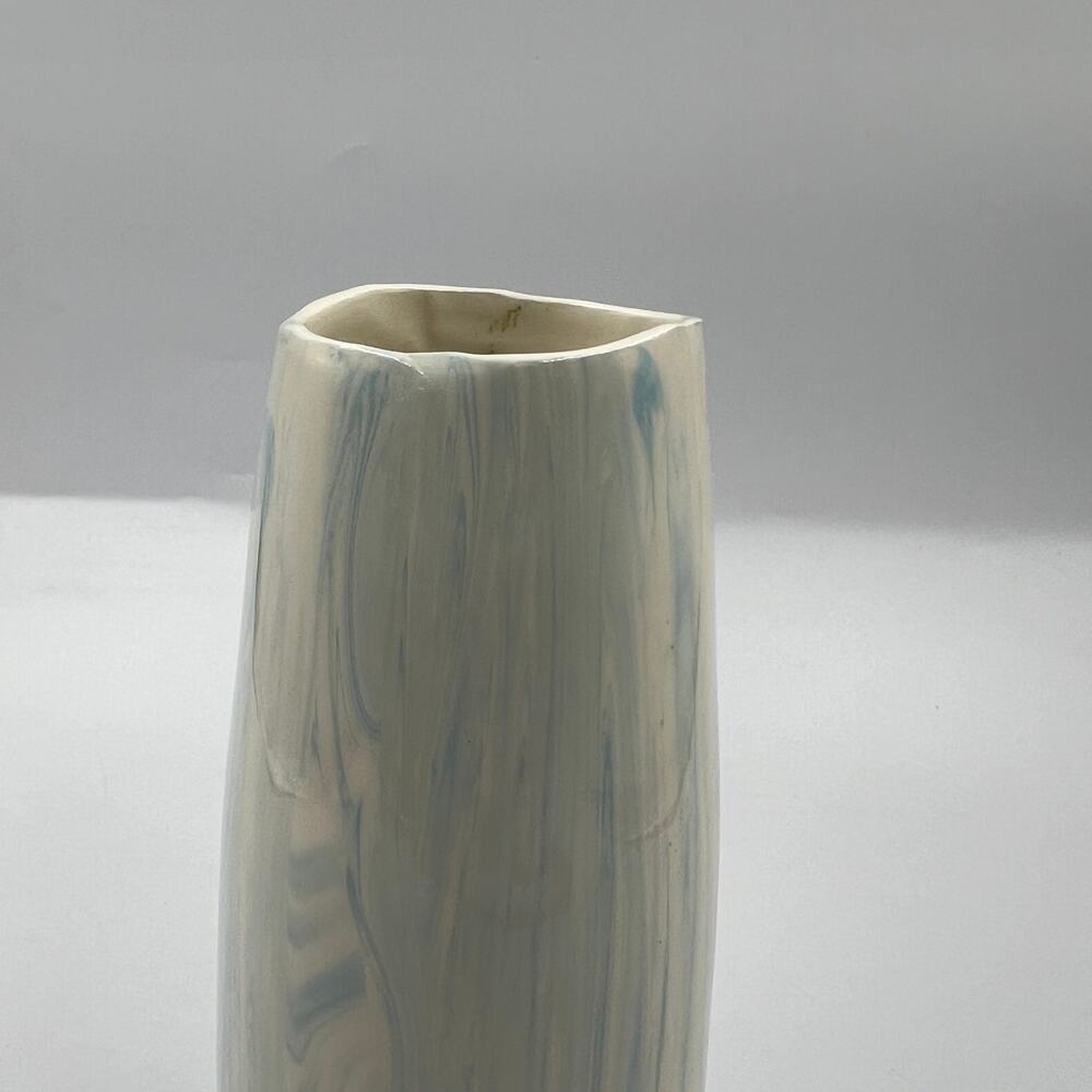 Vintage Handmade‎ Vase Glazed Ceramic Skinny Blue White Watercolor Signed FP - Picture 8 of 10